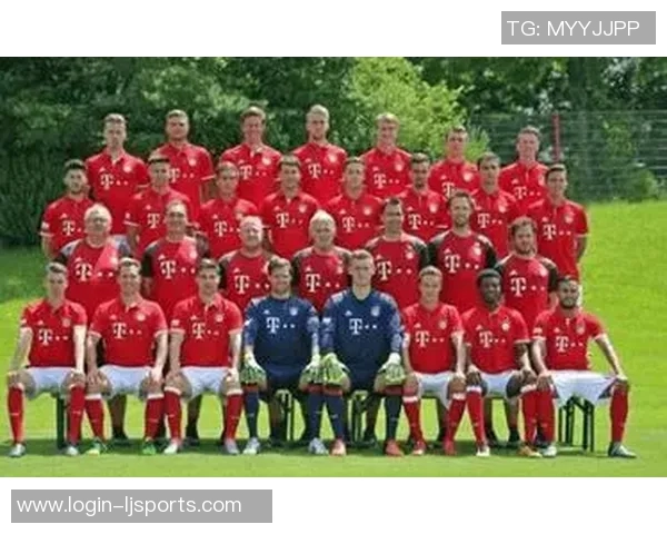 西安足球队边路渗透战术解析与欧冠赛场表现深度剖析 西安足球队边路渗透战术解析与欧冠赛场表现深度剖析