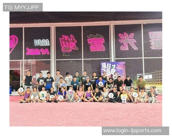 运动数据南京飞盘队在团队协作排名中创下新高展现出色实力与默契配合